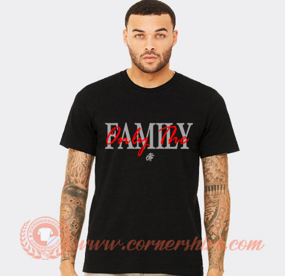 it Now Only The Family King T-shirt Cornershirt.com